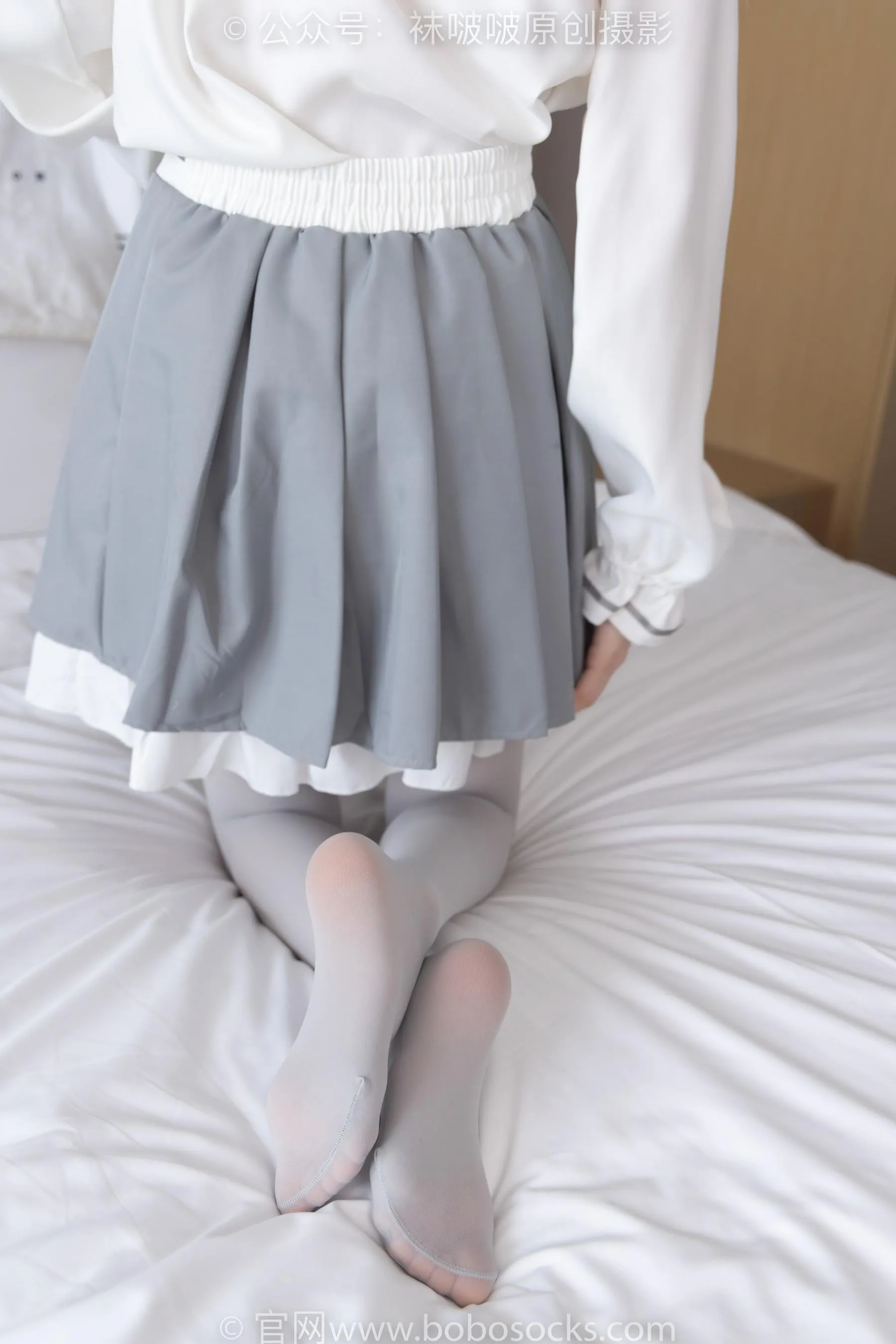 [BoBoSocks袜啵啵]NO.213 稚予-黑皮鞋、厚灰丝 [87P]插图5